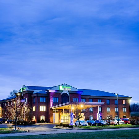 Holiday Inn Express & Suites Shelbyville, An Ihg Hotel Экстерьер фото